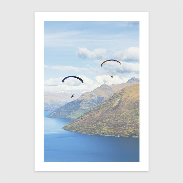 Siklóernyőzés Wakatipu-tó felett